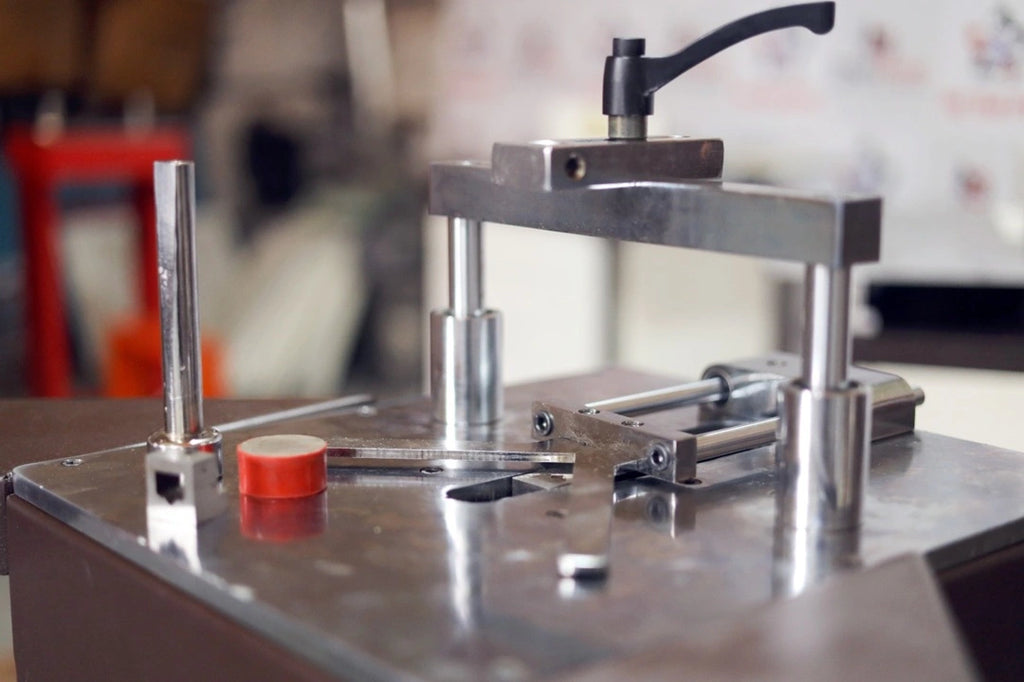Photo Frame Pinning Machine - KonaFit